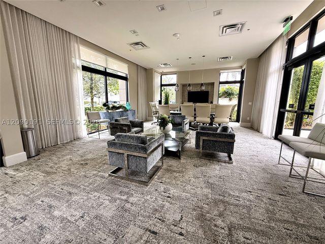4605 NW 83rd Path, Doral, FL 33166