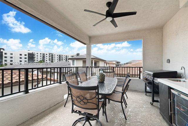 4605 NW 83rd Path, Doral, FL 33166