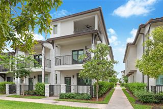 4605 NW 83rd Path, Doral, FL 33166