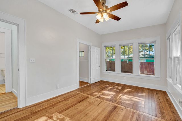 1911 Eva ST, Austin, TX 78704