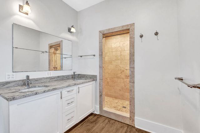 1911 Eva ST, Austin, TX 78704