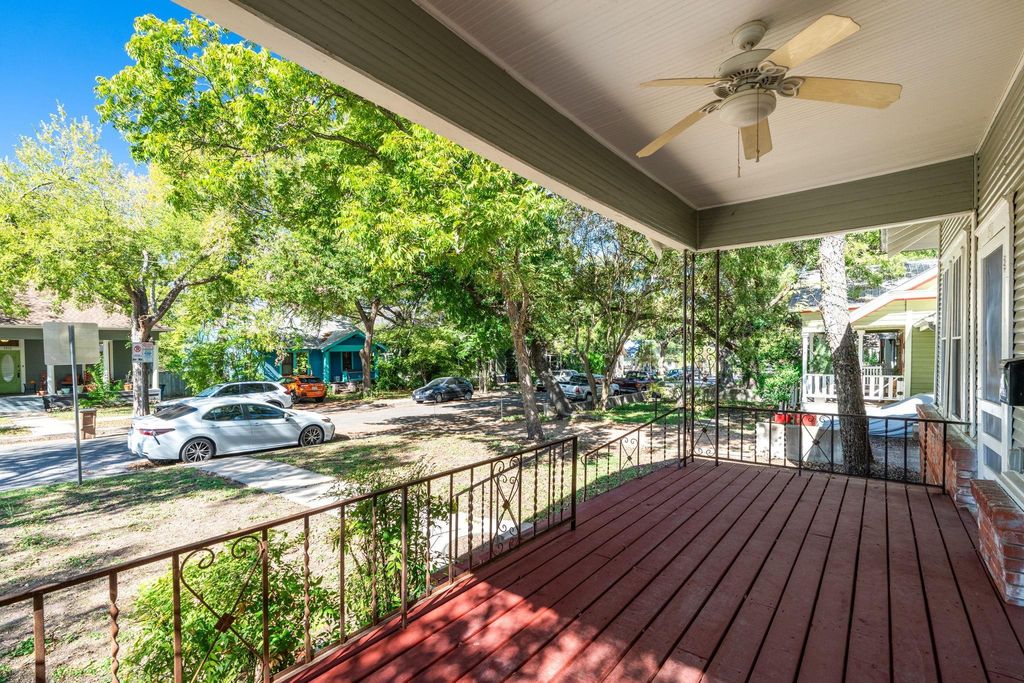 1911 Eva ST, Austin, TX 78704