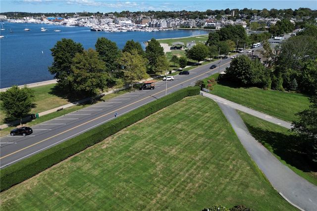 1 Harborview Drive, Newport, RI 02840