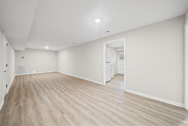 1860 Memorial Dr Apt C, Clarksville, TN 37043