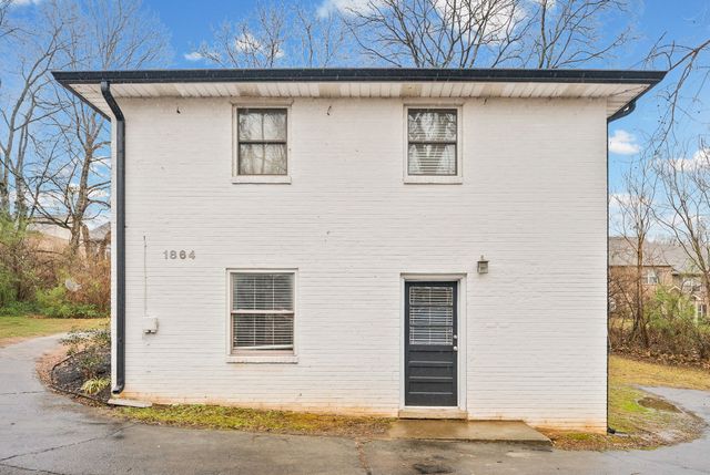 1860 Memorial Dr Apt C, Clarksville, TN 37043