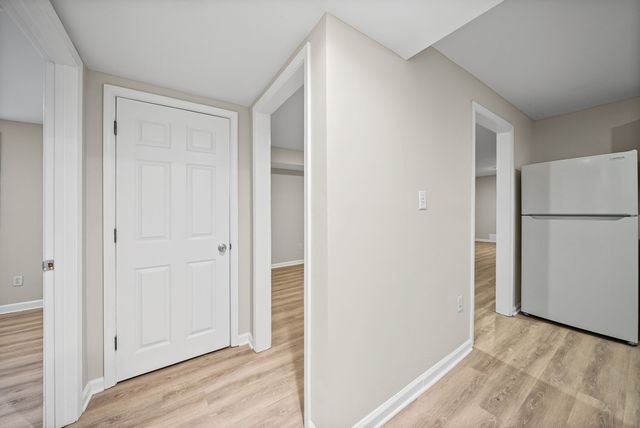 1860 Memorial Dr Apt C, Clarksville, TN 37043