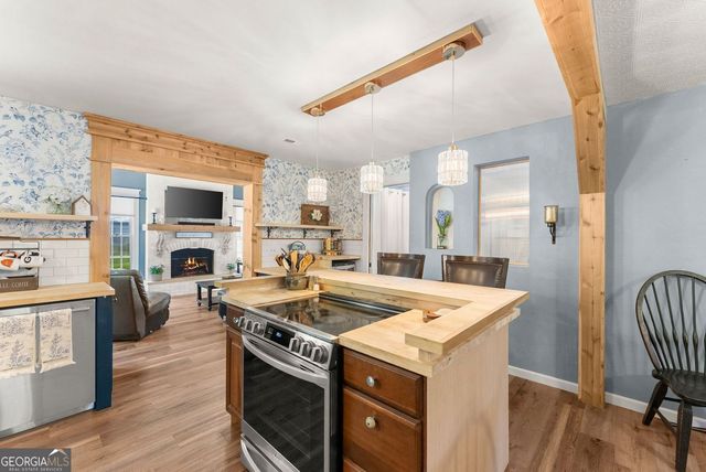278 Oakwood Place, Mount Airy, GA 30563