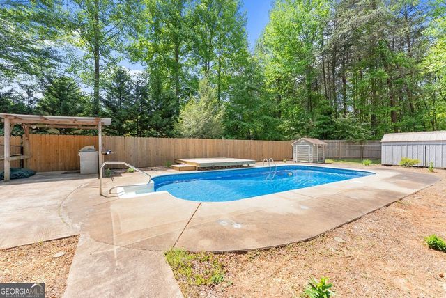 278 Oakwood Place, Mount Airy, GA 30563