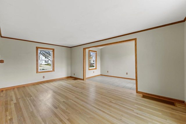 419 THEODORE Street, Loves Park, IL 61111