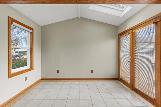 419 THEODORE Street, Loves Park, IL 61111