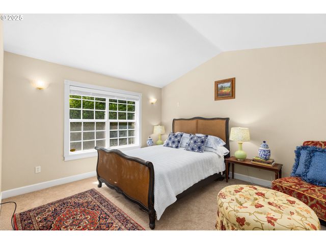 1505 COUNTRY CLUB Rd, Lake Oswego, OR 97034
