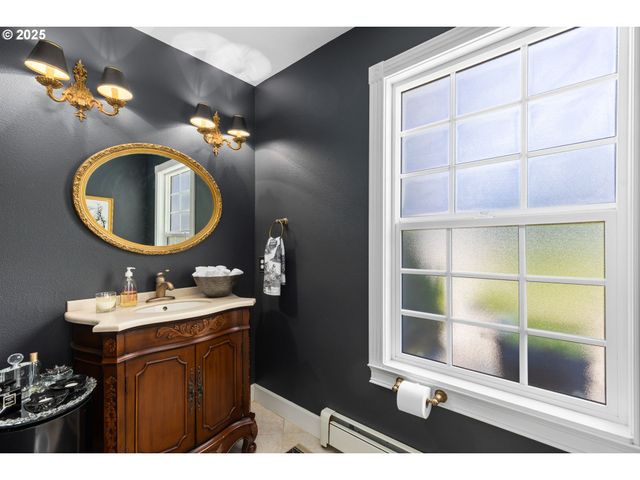 1505 COUNTRY CLUB Rd, Lake Oswego, OR 97034