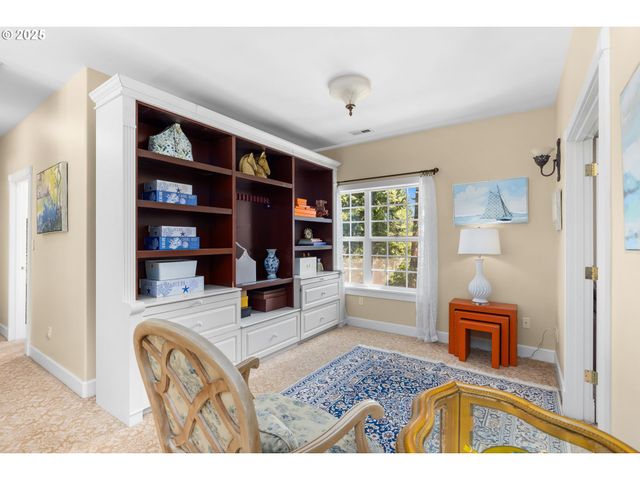1505 COUNTRY CLUB Rd, Lake Oswego, OR 97034