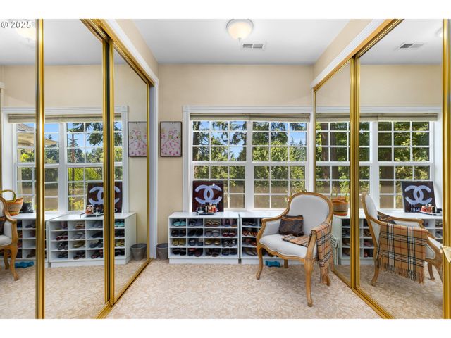 1505 COUNTRY CLUB Rd, Lake Oswego, OR 97034