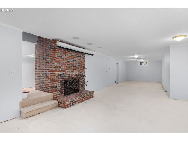 1505 COUNTRY CLUB Rd, Lake Oswego, OR 97034