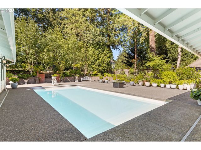 1505 COUNTRY CLUB Rd, Lake Oswego, OR 97034