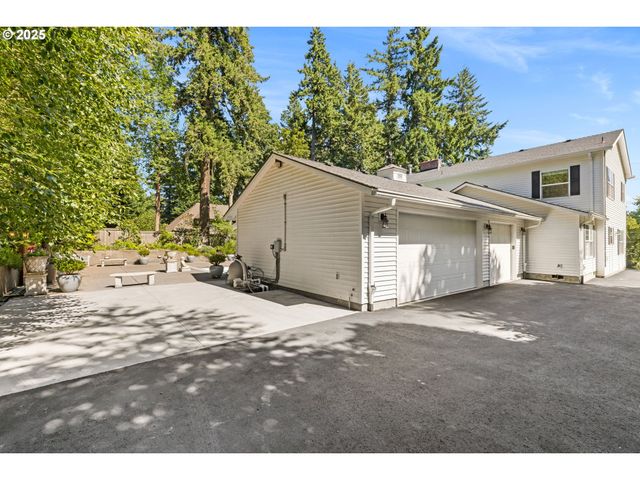 1505 COUNTRY CLUB Rd, Lake Oswego, OR 97034