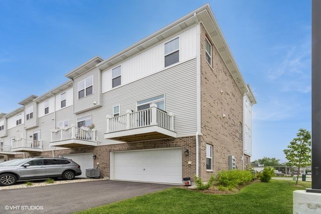 1533 Executive Way, Des Plaines, IL 60018