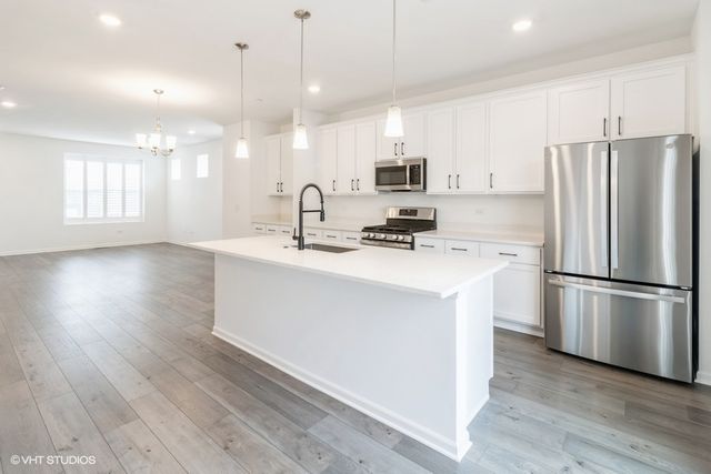 1533 Executive Way, Des Plaines, IL 60018