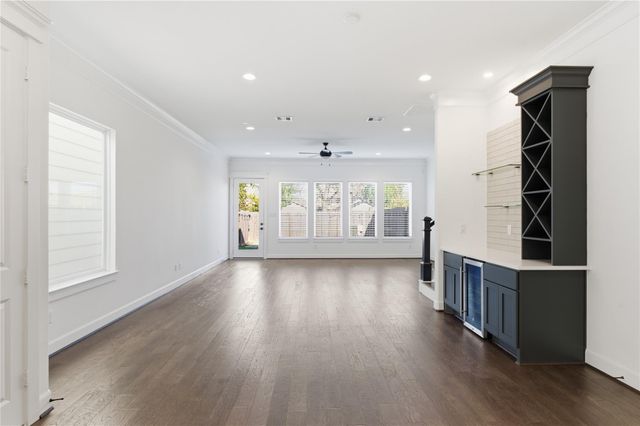 819 W 19th Street, Houston, TX 77008