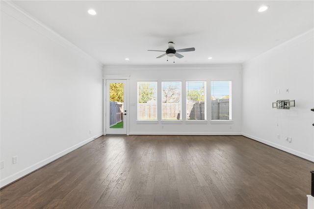 819 W 19th Street, Houston, TX 77008