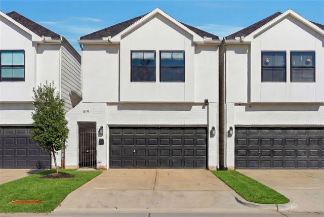 819 W 19th Street, Houston, TX 77008