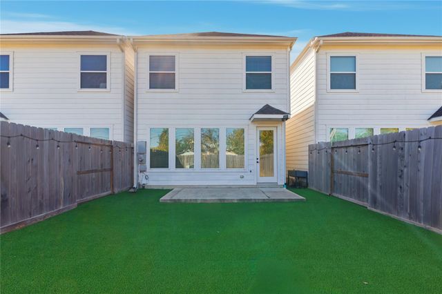 819 W 19th Street, Houston, TX 77008