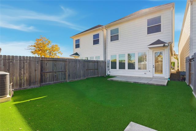 819 W 19th Street, Houston, TX 77008