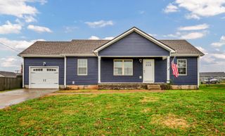 825 Stableford Lane, Oak Grove, KY 42262