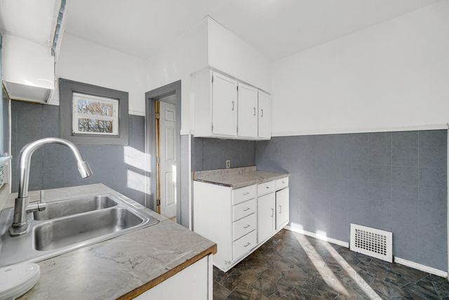 6636 Van Buren Avenue, Hammond, IN 46324