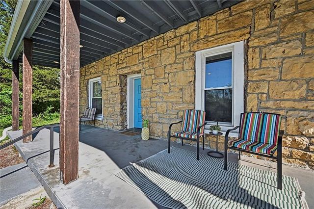 601 Kaw Drive, Edwardsville, KS 66111