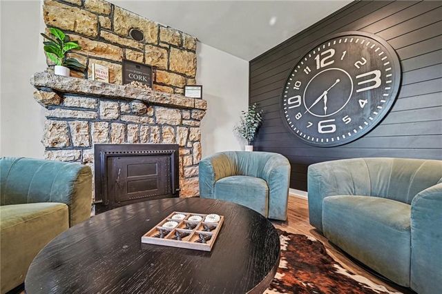 601 Kaw Drive, Edwardsville, KS 66111