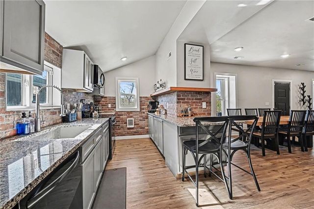 601 Kaw Drive, Edwardsville, KS 66111