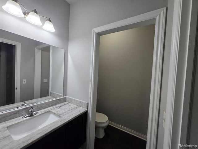 15342 Amberfield Drive, Macomb, MI 48042