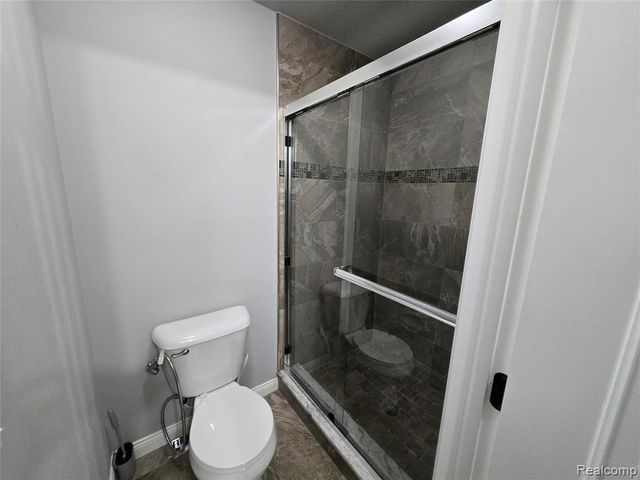 15342 Amberfield Drive, Macomb, MI 48042