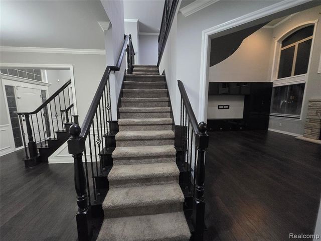 15342 Amberfield Drive, Macomb, MI 48042