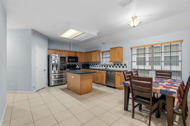 1007 Summerbrook Drive 22, Euless, TX 76040