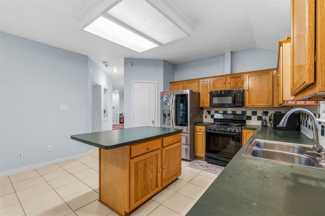 1007 Summerbrook Drive 22, Euless, TX 76040