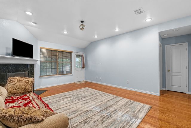 1007 Summerbrook Drive 22, Euless, TX 76040