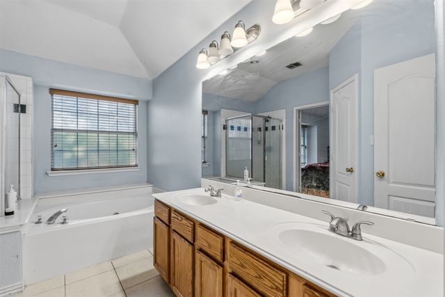 1007 Summerbrook Drive 22, Euless, TX 76040