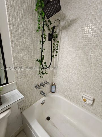 4311 Crystal Lake Dr 120, Deerfield Beach, FL 33064