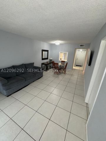 4311 Crystal Lake Dr 120, Deerfield Beach, FL 33064