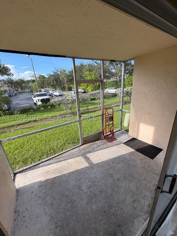 4311 Crystal Lake Dr 120, Deerfield Beach, FL 33064