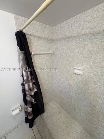 4311 Crystal Lake Dr 120, Deerfield Beach, FL 33064