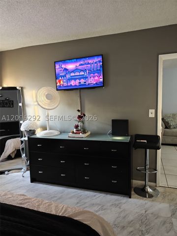 4311 Crystal Lake Dr 120, Deerfield Beach, FL 33064
