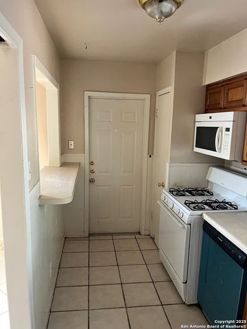 159 Ave Del Rey, San Antonio, TX 78216