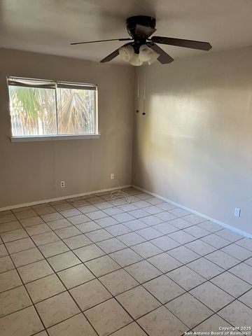 159 Ave Del Rey, San Antonio, TX 78216