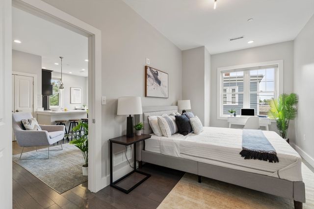 57 Pitman St 2A, Somerville, MA 02143