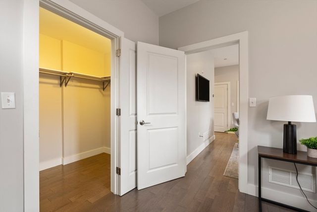 57 Pitman St 2A, Somerville, MA 02143