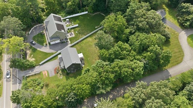 35 Milford St, Medway, MA 02053